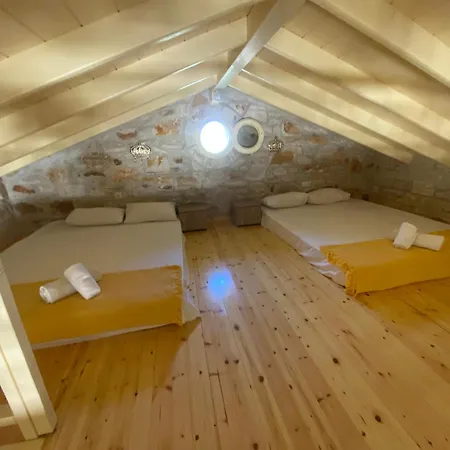 Kastro Stone House Ii Villa *